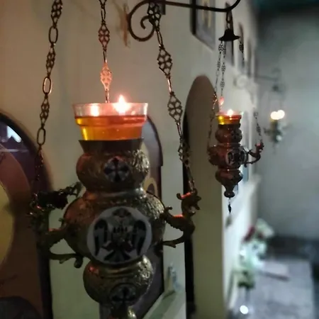 Dionysus View كاساندريا